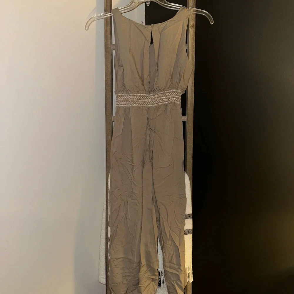 Jumpsuit - Picture 4 of 5